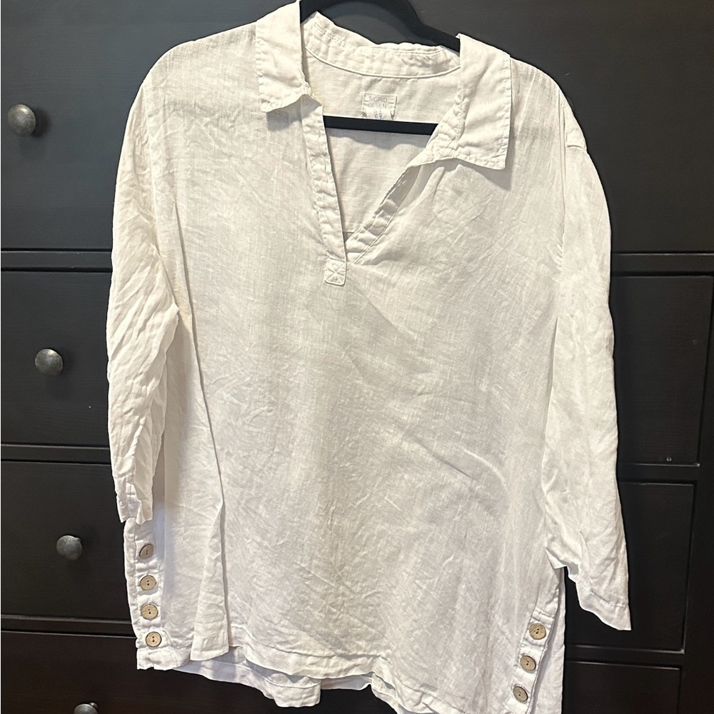 1X Women's White Linen Top